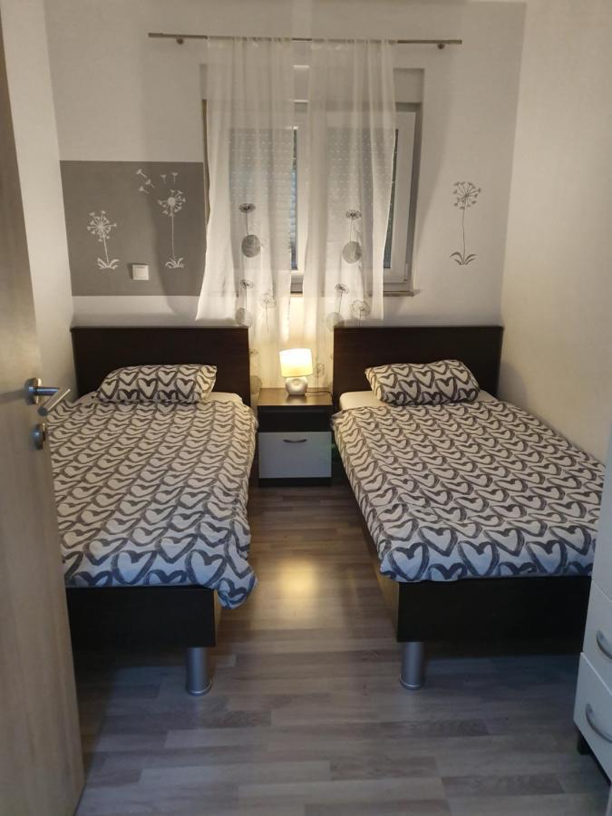 Lavender Apartments Drage Kültér fotó